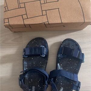 Melissa jelly sandals 6w six wide